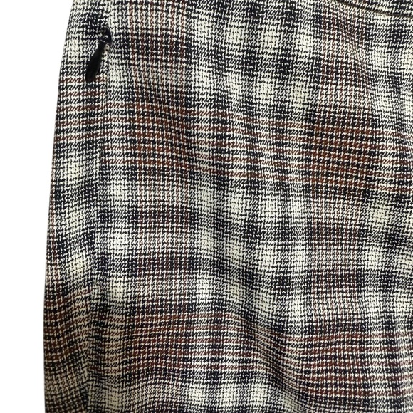 Theory plaid wool kick capri pants size 6 in excellent like-new condition - Picture 3 of 8